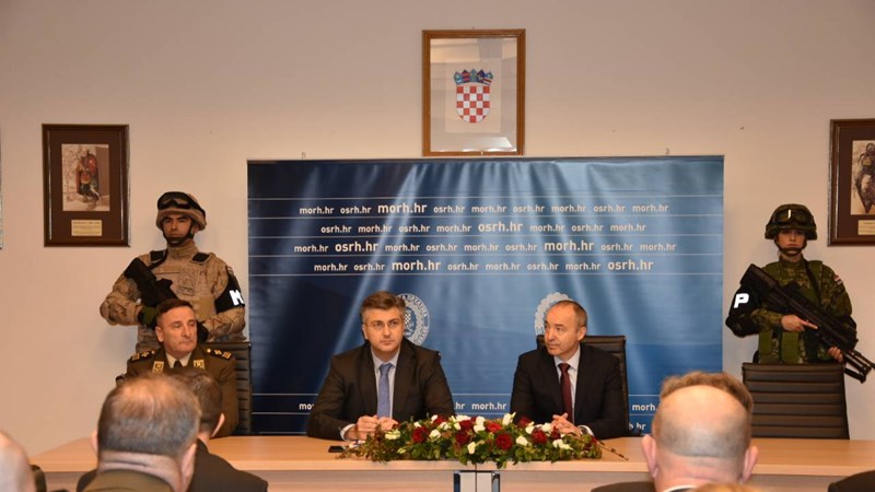 Plenković: Povećani proračun za obranu usmjeren je poboljšanju uvjeta života i rada pripadnika hrvatskih oružanih snaga